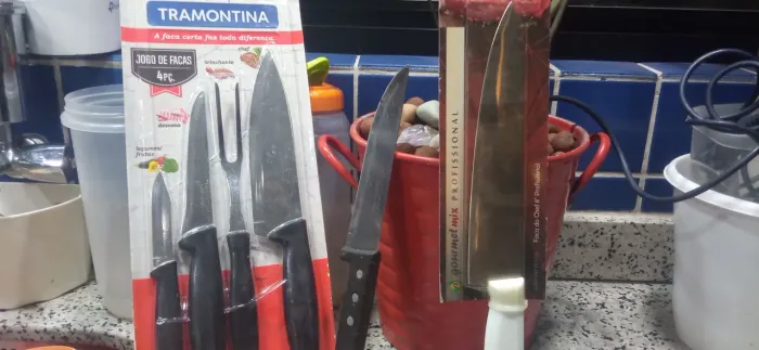 12 Facas e 1 cutelo para restaurante