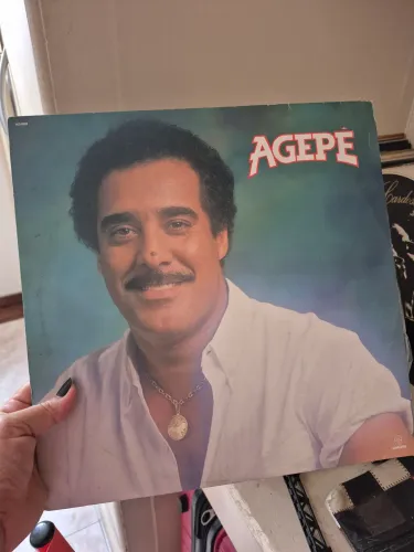 Discos de Vinil do Agepê 