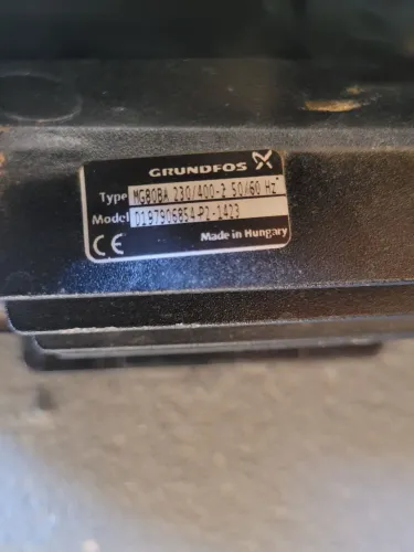 Bomba de água grundfos trifásica 