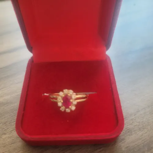 Anel de ouro 18 k 750 com pedras brasileiras