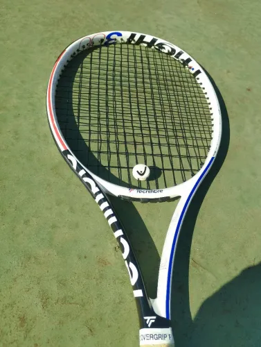 Raquete de Tênis Tecnifibre T-Fight 300 - Daniil Medvedev L3