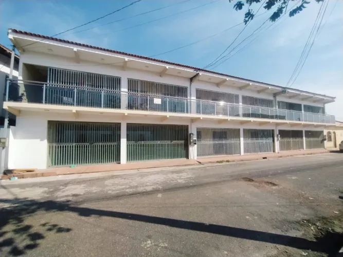 Prédio/Edifício inteiro para venda tem 420 metros quadrados com 20 quartos em Coqueiro - B