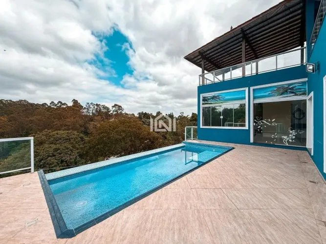 Casa para venda ou locação no condomínio Granja Caiapiá