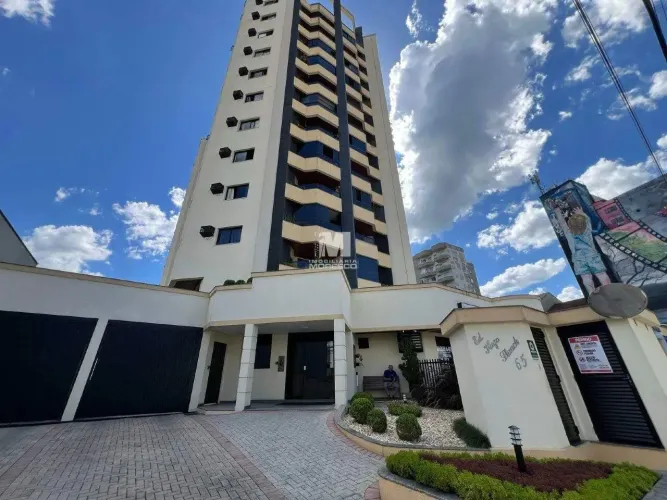 Apartamento de 3 quartos para locação Centro