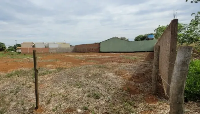 Nova Campo Grande Terreno bem localizado