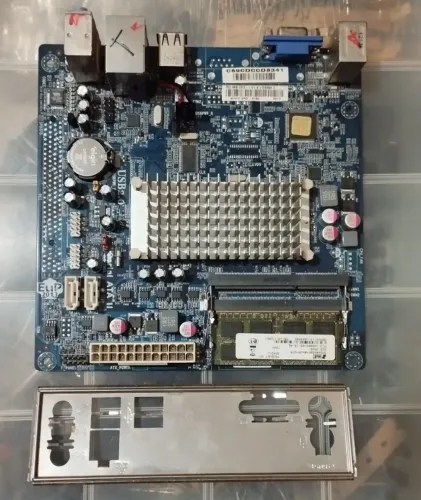 Placa mãe com processador integrado e 2gb de memoria ram ddr3