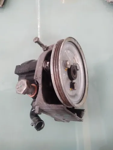 Bomba da direcao hidraulica Fiat Fire 2001 até 2014 completa original