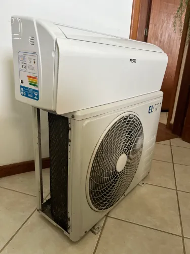 Ar condicionado de AP 12.000 BTU