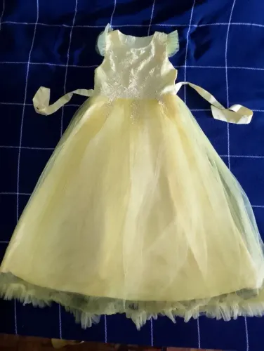 Vestido de festa, tema bella.