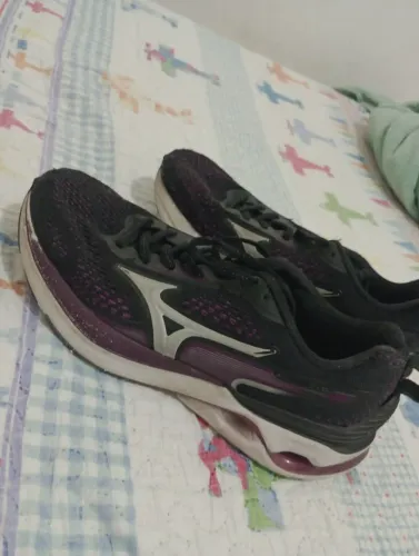 tênis Mizuno sair rápido!!