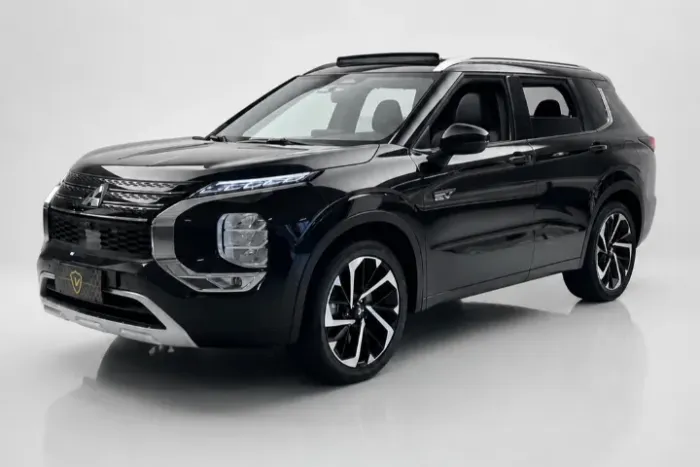 Mitsubishi Outlander Signature 2.4 4X4 AUT (híb) 2026