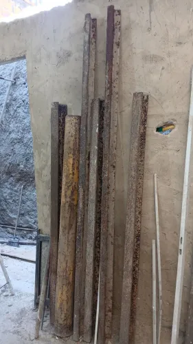 Trilho para proteção de calçada