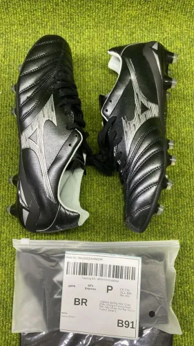 Chuteira Mizuno tamanho 40.5
