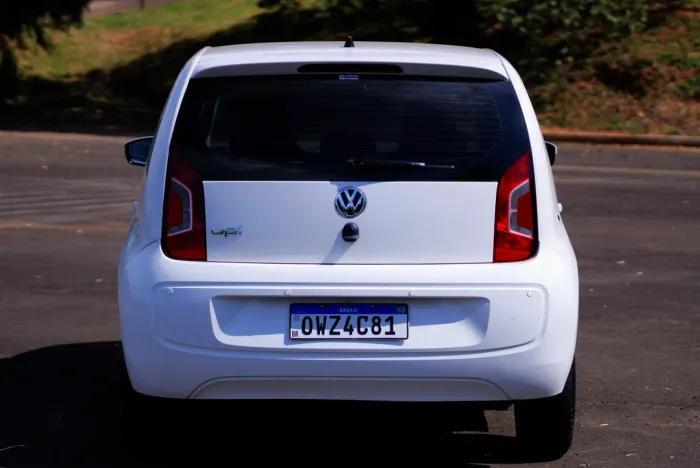 Volkswagen Up! Move 1.0 Total Flex 12V 5P 2015