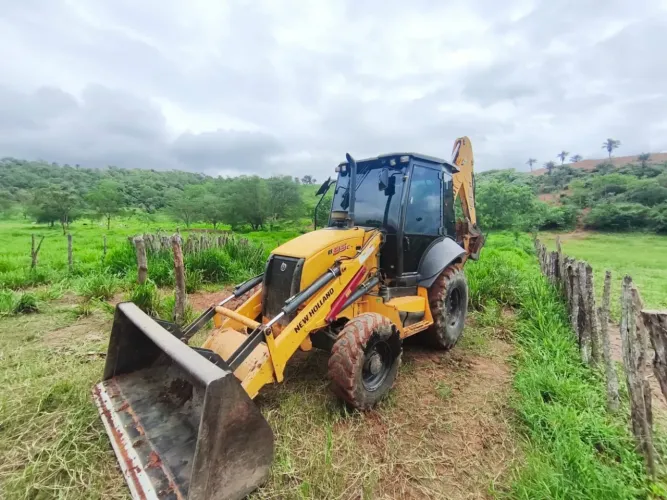 RETROESCAVADEIRA B95C 