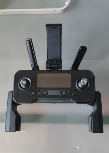 Controle Drone SJRC F11S + Bolsa Original + Hélices + Bateria