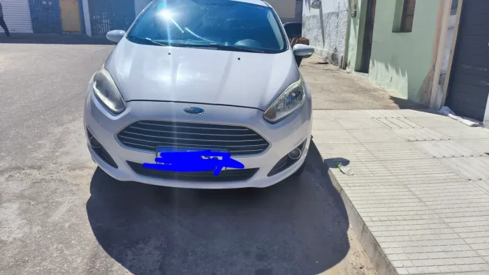 Ford Fiesta Sedan SE 1.6 16V Flex 4P 2014