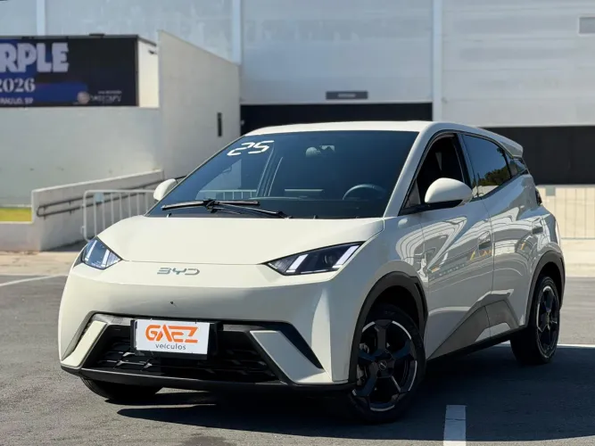 BYD Dolphin EV (Elétrico) 2025