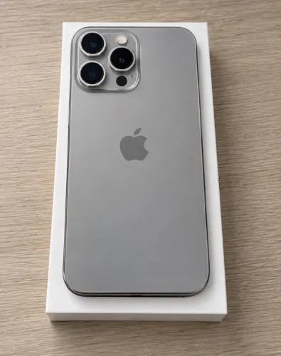 iPhone 16 Pro Max 256 GB Titânio Natural