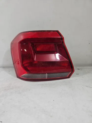 Lanterna traseira Volkswagen gol g7/g8 lado esquerdo original