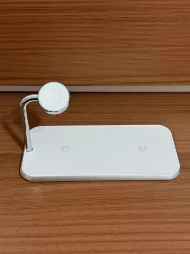 Base de Carregamento Zens 3 em 1 -  iPhone, AirPods e Apple Watch