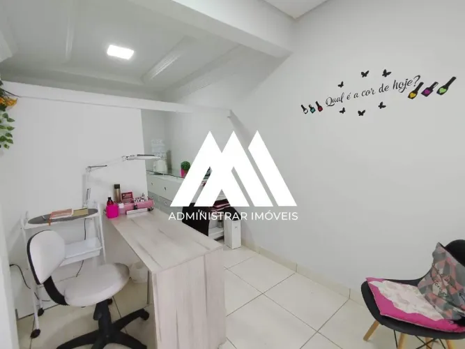 Alugo loja com água e luz incluso no Nogueira Machado - Itauna/ Mg !