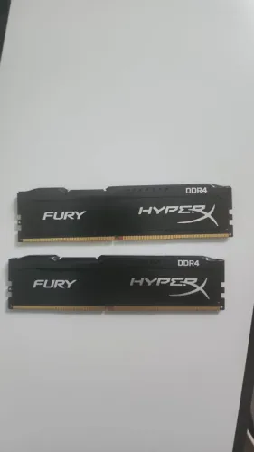 Memória RAM - HyperX Fury Black 16GB (2x8GB) DDR4-2400 CL15