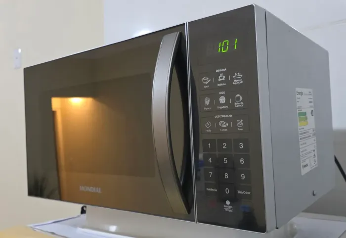 Micro-ondas Mondial 34L Espelhado Inox - Excelente Estado