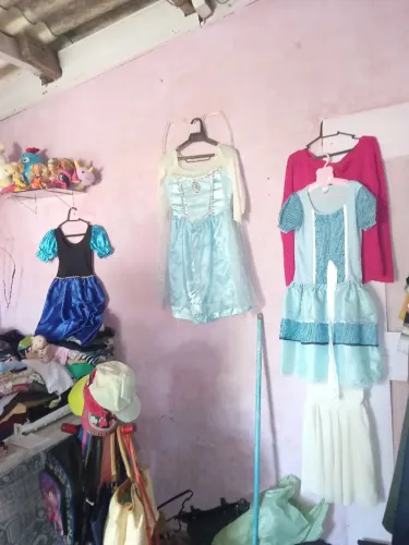 Roupas seminovas