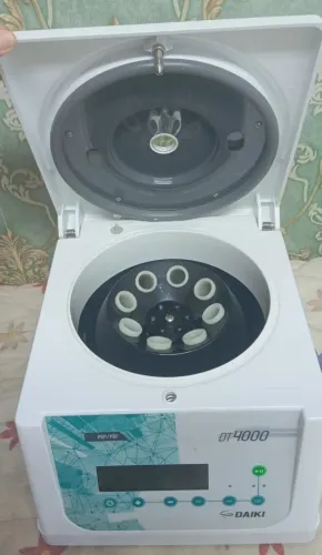 Centrífuga digital DT4000 Daiki