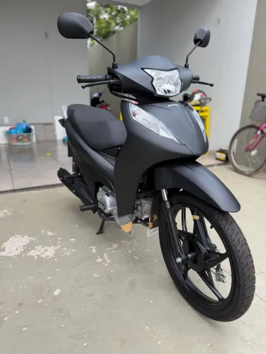 Biz 2027 isso mesmo 2027 já emplacada com garantia de 3? anos pela Honda!!