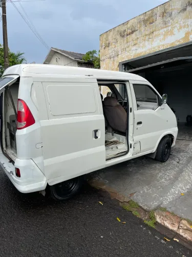 Hafei Towner Passageiro 1.0 8V 48cv 7L 5P 2011