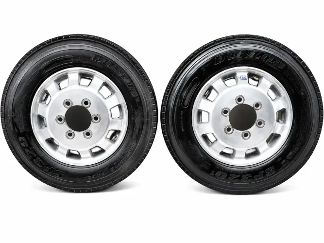 2 RODAS DE LIGA C/ PNEU PARA IVECO 17/5