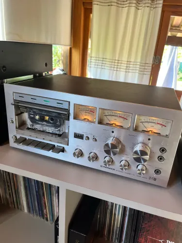 Tape Deck Pioneer CT700F