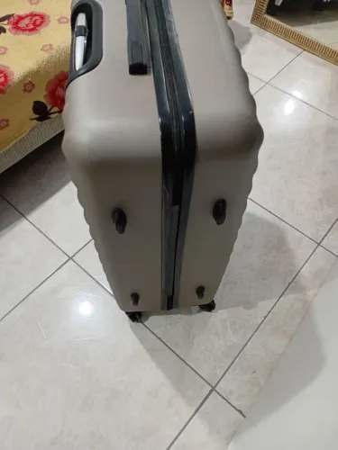 MALA PARA VIAGEN,GIGANTE!