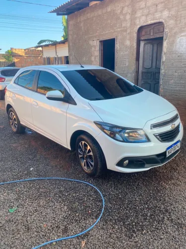 Chevrolet Onix Hatch LTZ 1.4 8V Flex Power Aut. 4P 2016