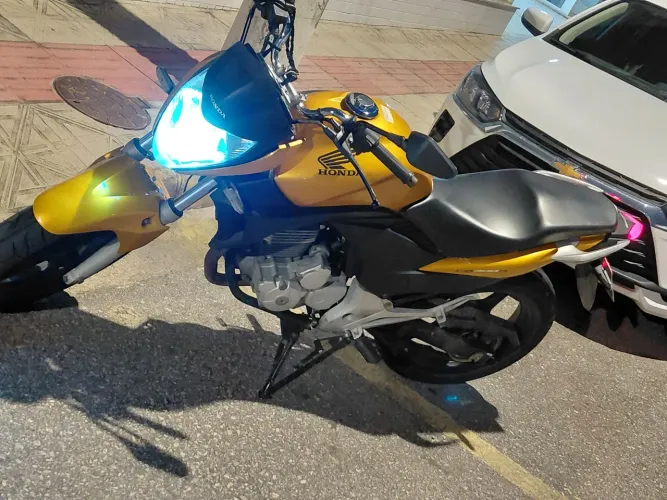 CB300