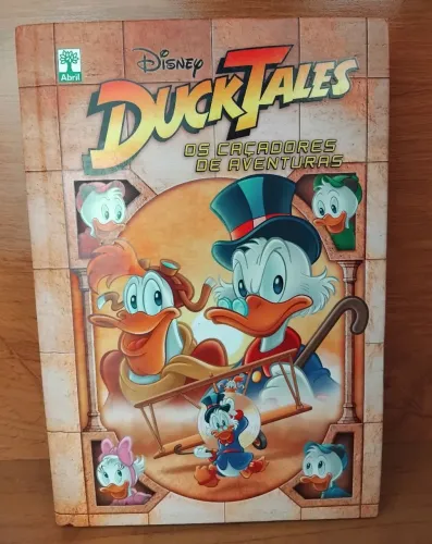 Livro  Duck Tales "Os caçadores de aventuras" Disney