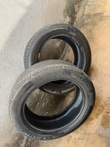 PNEUS 205/55/17 MICHELIN 75% BORRACHA