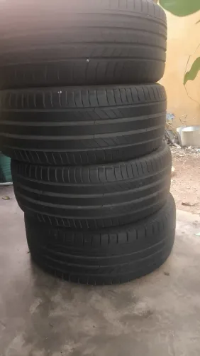 Pneus aro 17/215/50