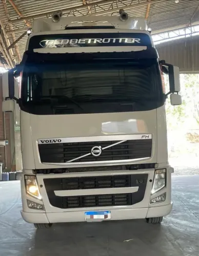 FH 440 6x2 2011