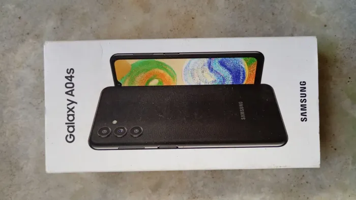 Caixa moto G20 nova