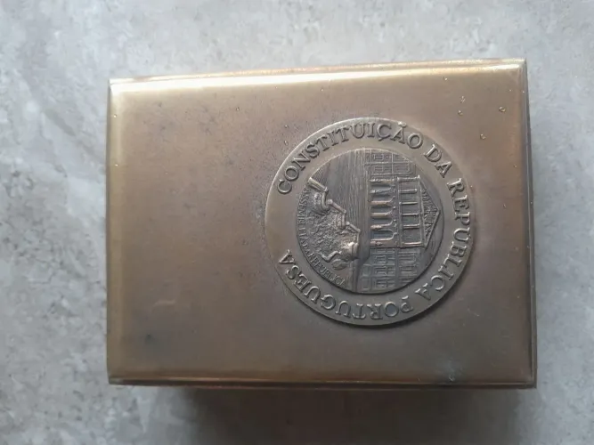 Constituição portuguesa miniatura
