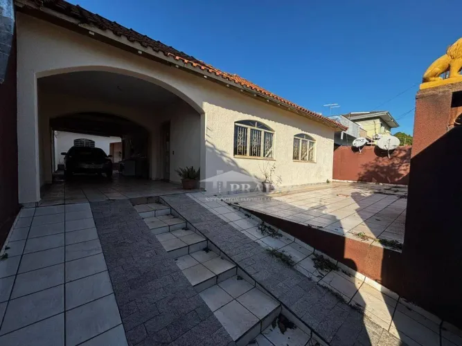 Casa com 3 dormitórios para alugar, 180 m² por R$ 2.300,00/mês - Itamarati - Ibiporã/PR