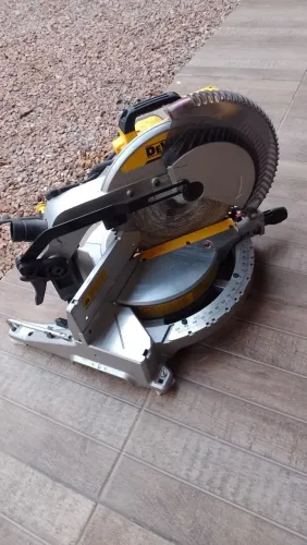 Meia esquadria Dewalt 12 polegadas