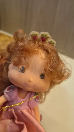 Boneca moranguinho princesa anos 2000