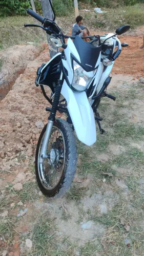 Vendo ou troco em carro com volta minha de 7mil