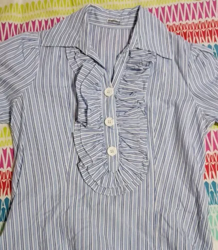 Vestido Azul listrado com Babados - charme clássico e delicado