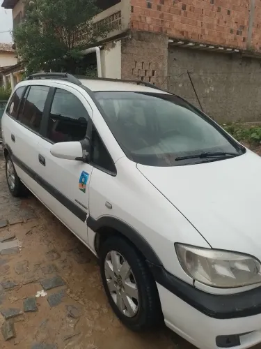 Chevrolet Zafira Comfort 2.0 MPFI Flexpower 8V 5P 2011