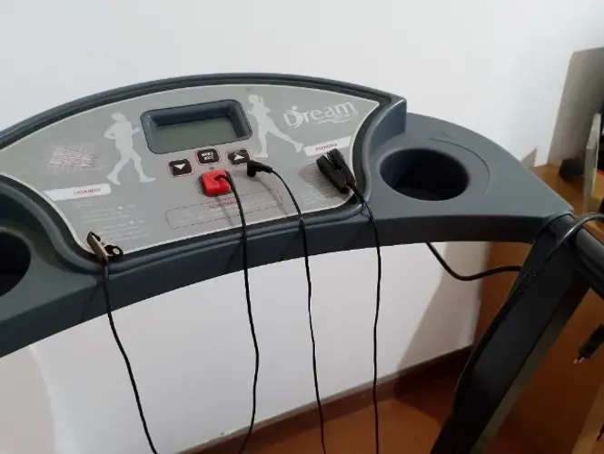 Esteira Eletrônica Dream Fitness DR 1600 1,6 HP - Dobrável -Bivolt